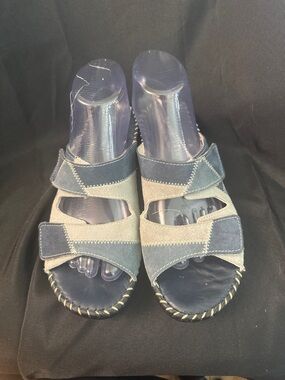 David Tate Women's Two-Tone Navy & Gray Suede Comfort Slides